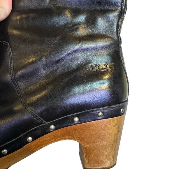 UGG Lynnea Australian Suede Shearling Lined Heeled sheep Boot Black 1958 Size 7 - Picture 9 of 13
